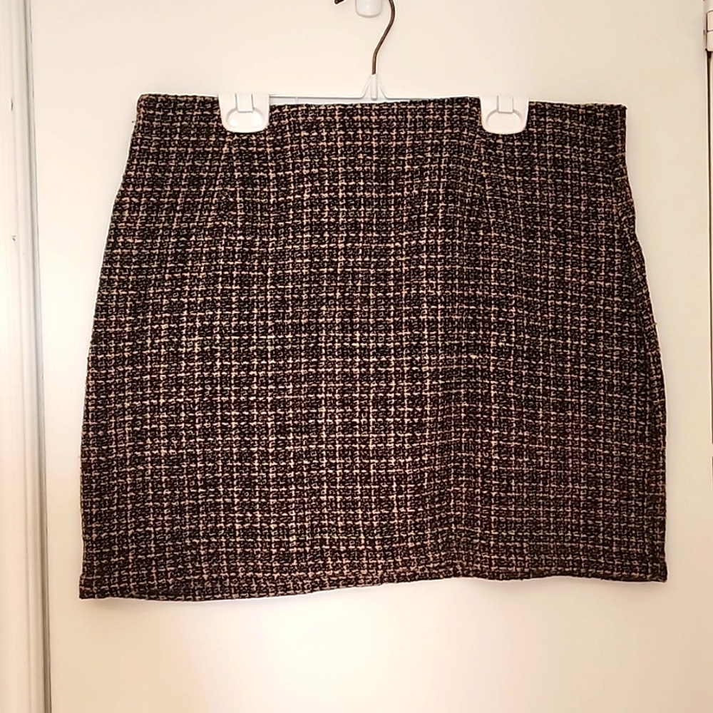 Tweed skirt